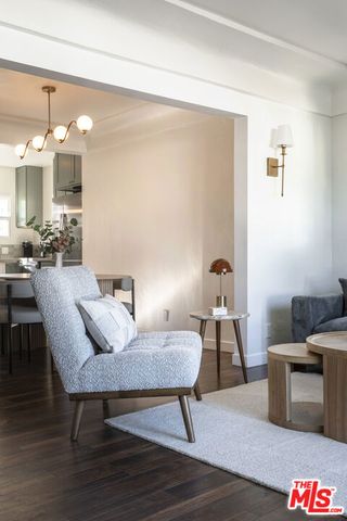 7853 Brighton Avenue, Los Angeles, CA 90047