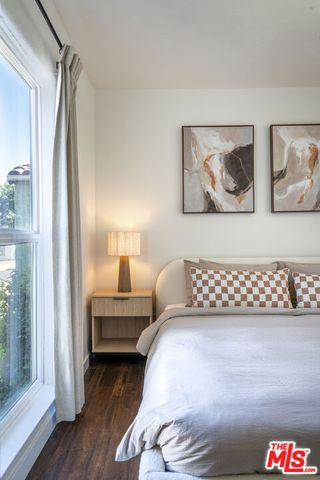 7853 Brighton Avenue, Los Angeles, CA 90047