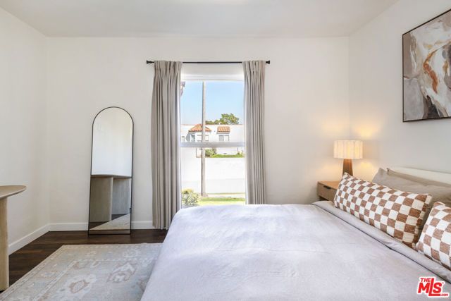 7853 Brighton Avenue, Los Angeles, CA 90047