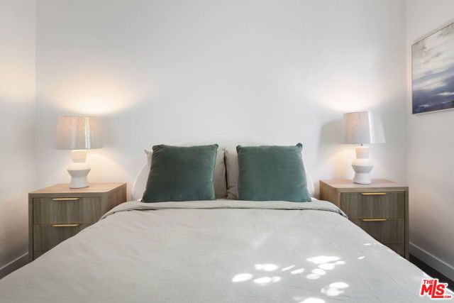 7853 Brighton Avenue, Los Angeles, CA 90047