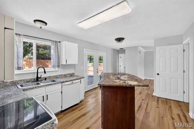 129 Royallbrook Lane, O'fallon, MO 63368