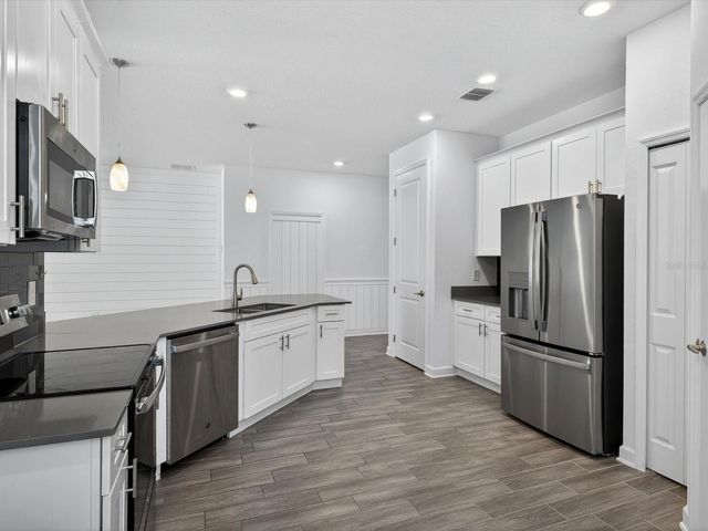 2894 CAMDEN WAY, Davenport, FL 33837