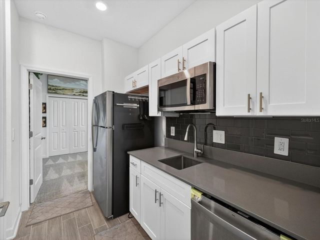 2894 CAMDEN WAY, Davenport, FL 33837