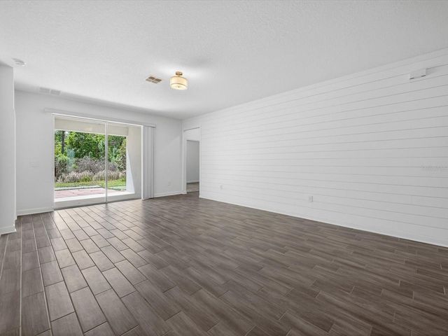 2894 CAMDEN WAY, Davenport, FL 33837