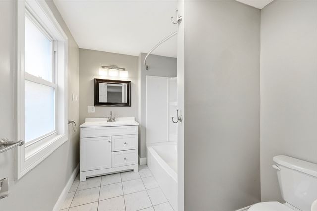 1185 Bay Road, Amherst, MA 01002