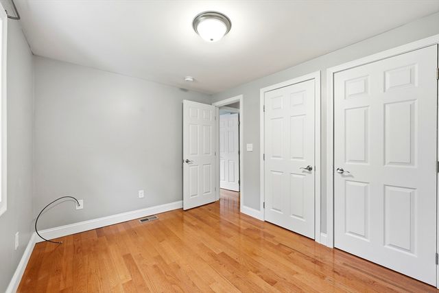 1185 Bay Road, Amherst, MA 01002