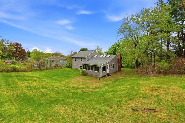 1185 Bay Road, Amherst, MA 01002