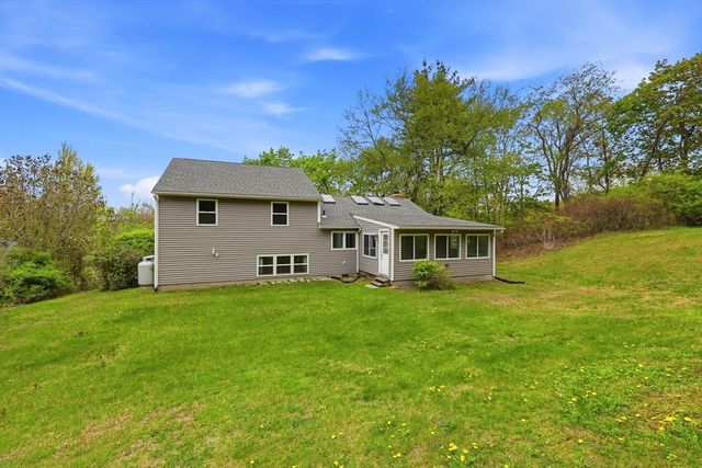 1185 Bay Road, Amherst, MA 01002
