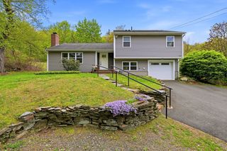 1185 Bay Road, Amherst, MA 01002