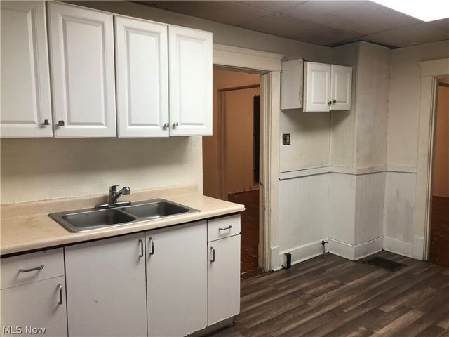 822 Highland Road NE, Canton, OH 44704