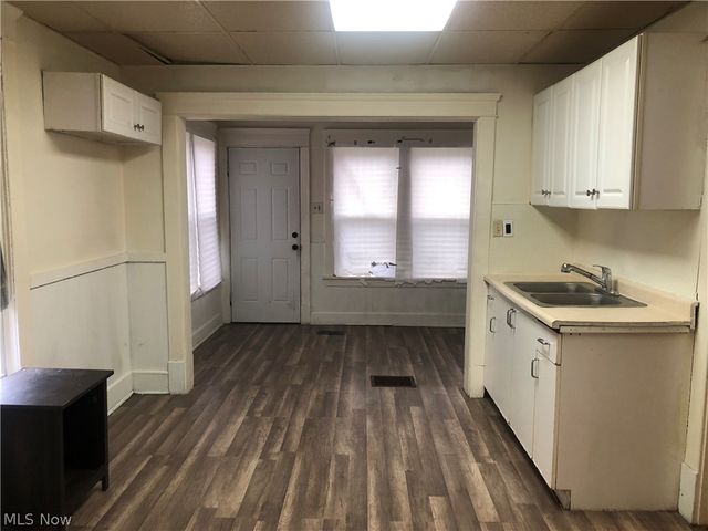 822 Highland Road NE, Canton, OH 44704