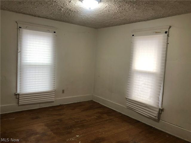 822 Highland Road NE, Canton, OH 44704