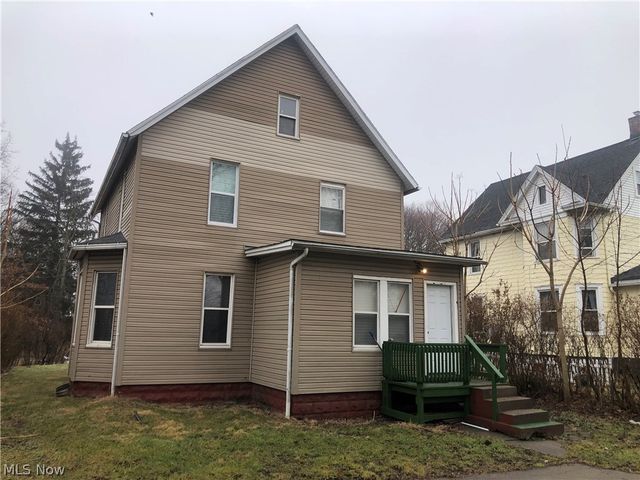 822 Highland Road NE, Canton, OH 44704