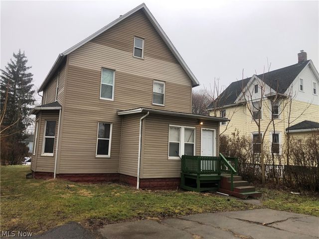 822 Highland Road NE, Canton, OH 44704