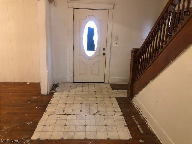 822 Highland Road NE, Canton, OH 44704