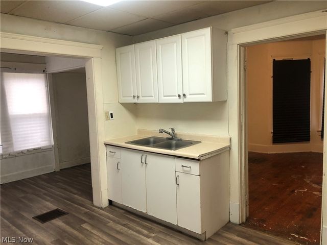 822 Highland Road NE, Canton, OH 44704