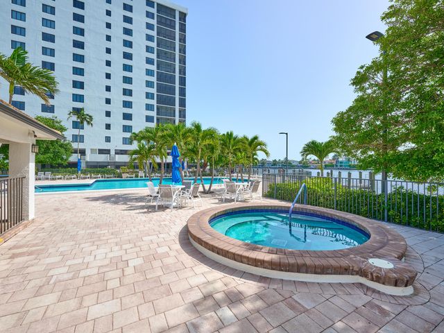 3420 S Ocean Boulevard 8w, Highland Beach, FL 33487