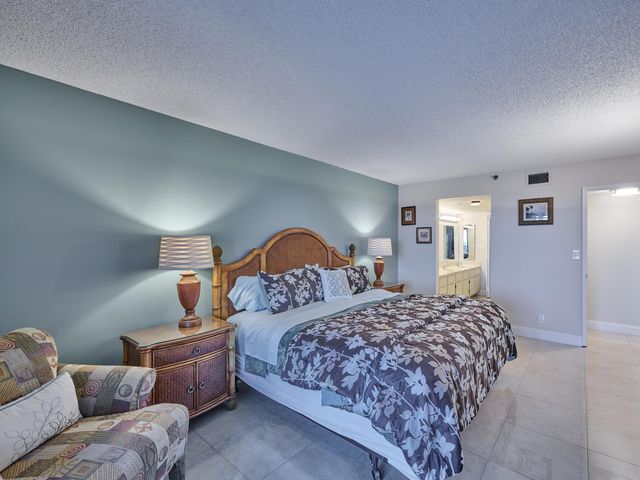 3420 S Ocean Boulevard 8w, Highland Beach, FL 33487