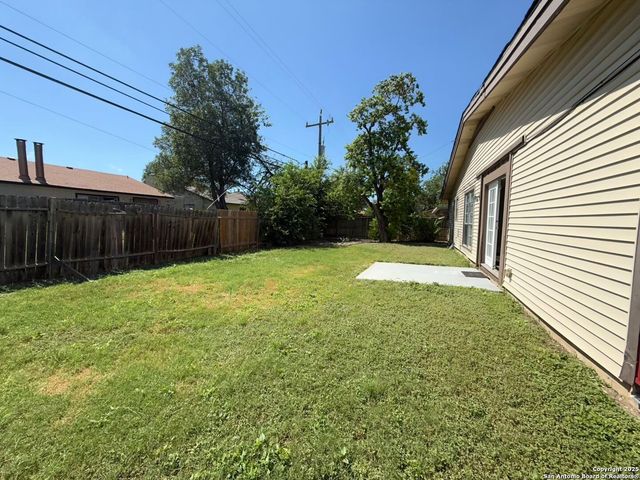 5618 Crater Lake, San Antonio, TX 78244