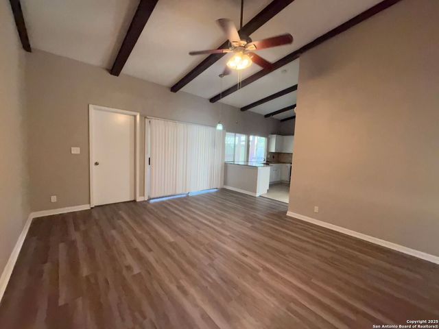 5618 Crater Lake, San Antonio, TX 78244