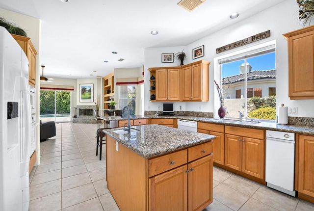 19 Scarborough Way, Rancho Mirage, CA 92270