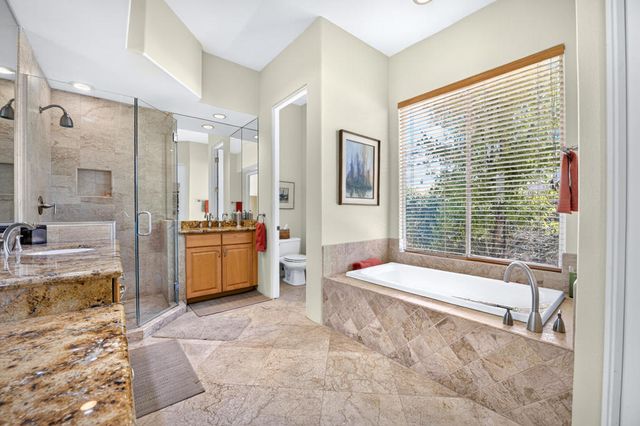19 Scarborough Way, Rancho Mirage, CA 92270