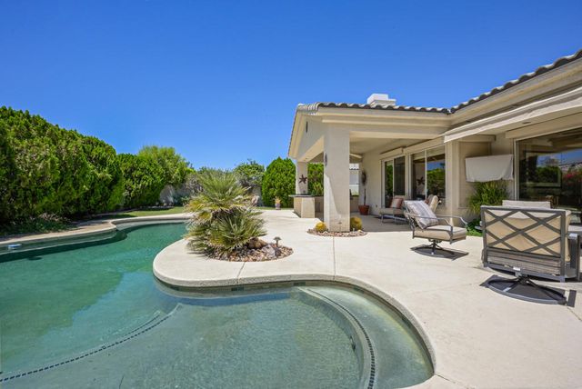 19 Scarborough Way, Rancho Mirage, CA 92270
