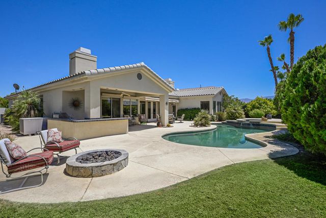 19 Scarborough Way, Rancho Mirage, CA 92270