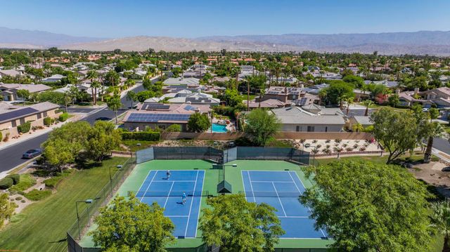 19 Scarborough Way, Rancho Mirage, CA 92270