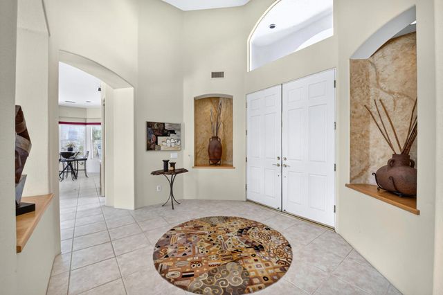 19 Scarborough Way, Rancho Mirage, CA 92270