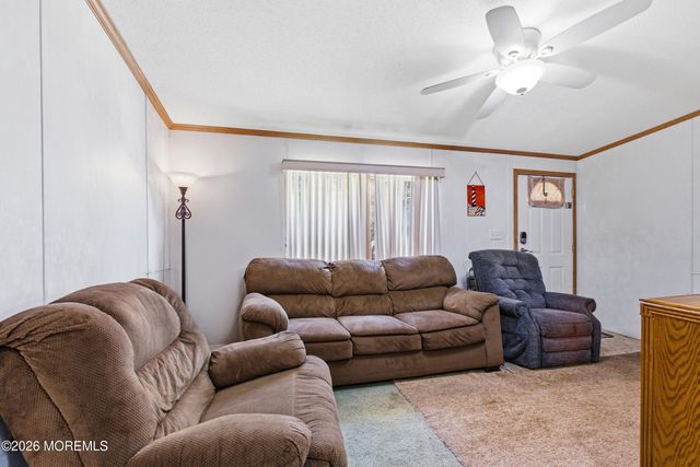 1 Circle Drive, Manchester, NJ 08759
