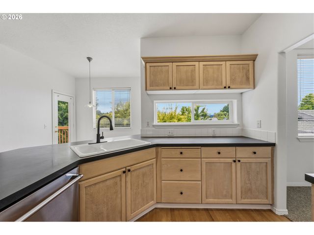 15257 Sw FIRTREE Dr, Portland, OR 97223