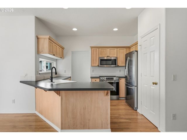 15257 Sw FIRTREE Dr, Portland, OR 97223
