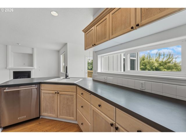 15257 Sw FIRTREE Dr, Portland, OR 97223