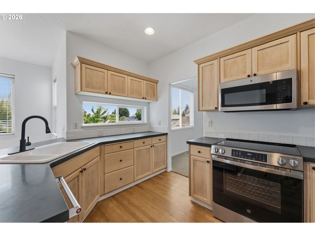 15257 Sw FIRTREE Dr, Portland, OR 97223