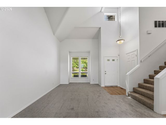 15257 Sw FIRTREE Dr, Portland, OR 97223