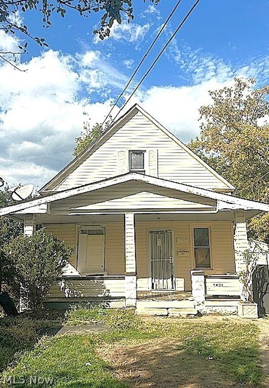 7404 Wentworth Avenue, Cleveland, OH 44102
