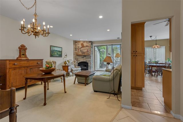 5 Lakeridge Drive, Huntington, NY 11743