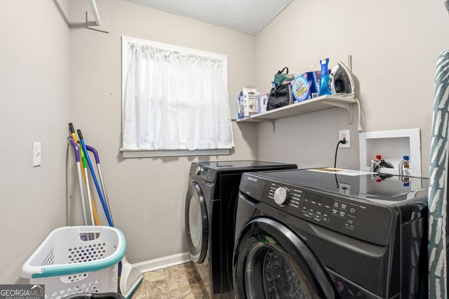 6642 Forestdale Lane, Douglasville, GA 30135