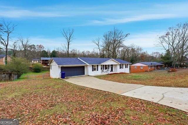 6642 Forestdale Lane, Douglasville, GA 30135