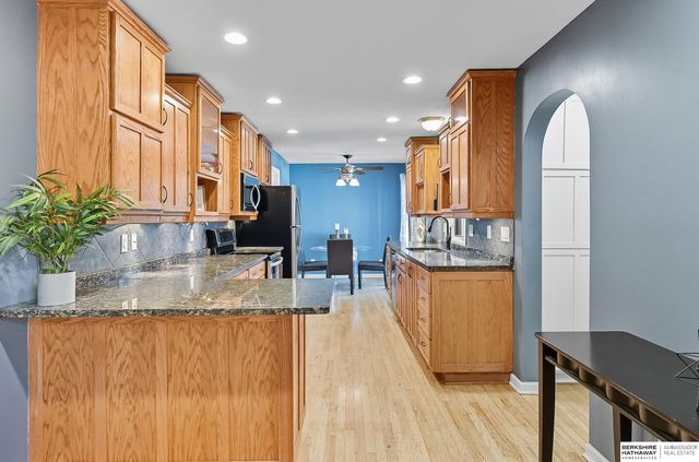 418 Bellevue Boulevard N, Bellevue, NE 68005