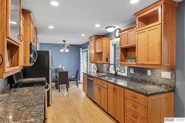 418 Bellevue Boulevard N, Bellevue, NE 68005