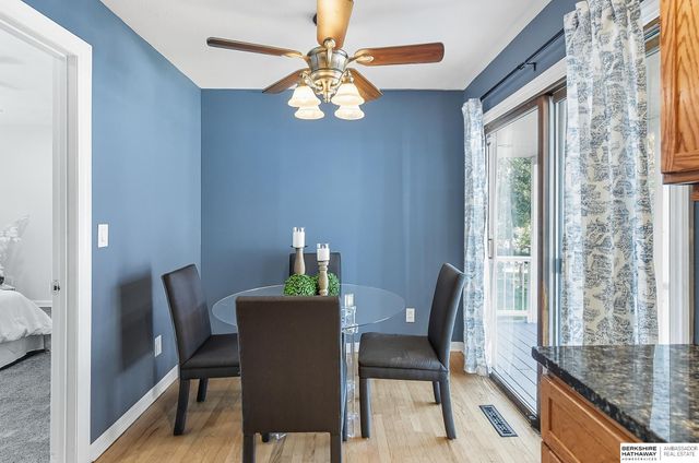 418 Bellevue Boulevard N, Bellevue, NE 68005