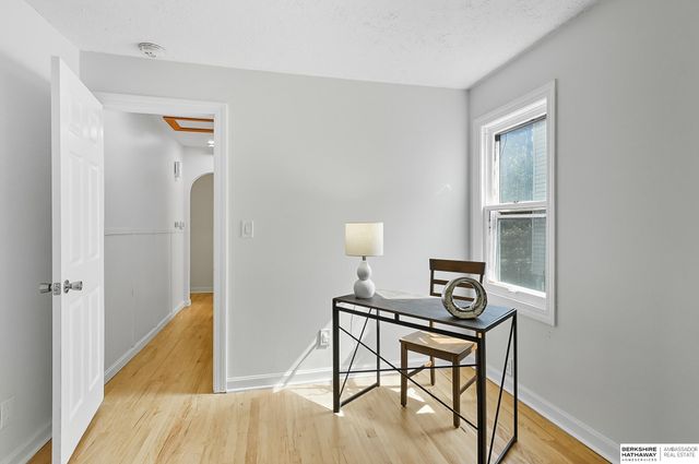 418 Bellevue Boulevard N, Bellevue, NE 68005