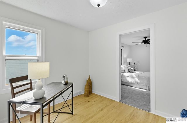 418 Bellevue Boulevard N, Bellevue, NE 68005