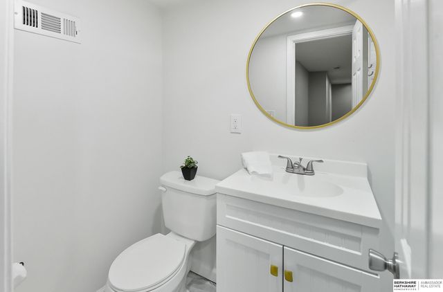 418 Bellevue Boulevard N, Bellevue, NE 68005