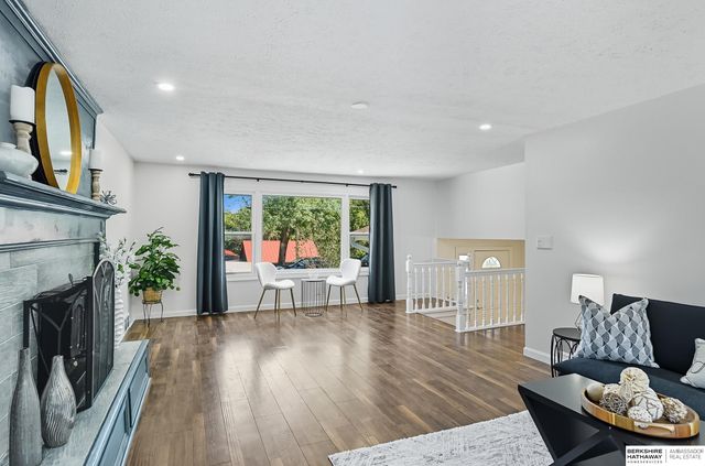 418 Bellevue Boulevard N, Bellevue, NE 68005