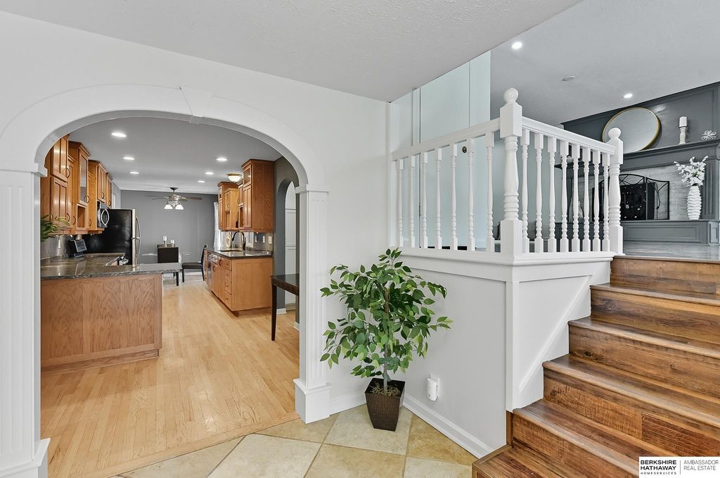 418 Bellevue Boulevard N, Bellevue, NE 68005