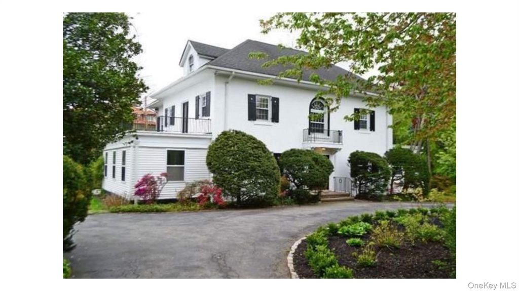 2 Arleigh Road, Great Neck, NY 11021 — exterior