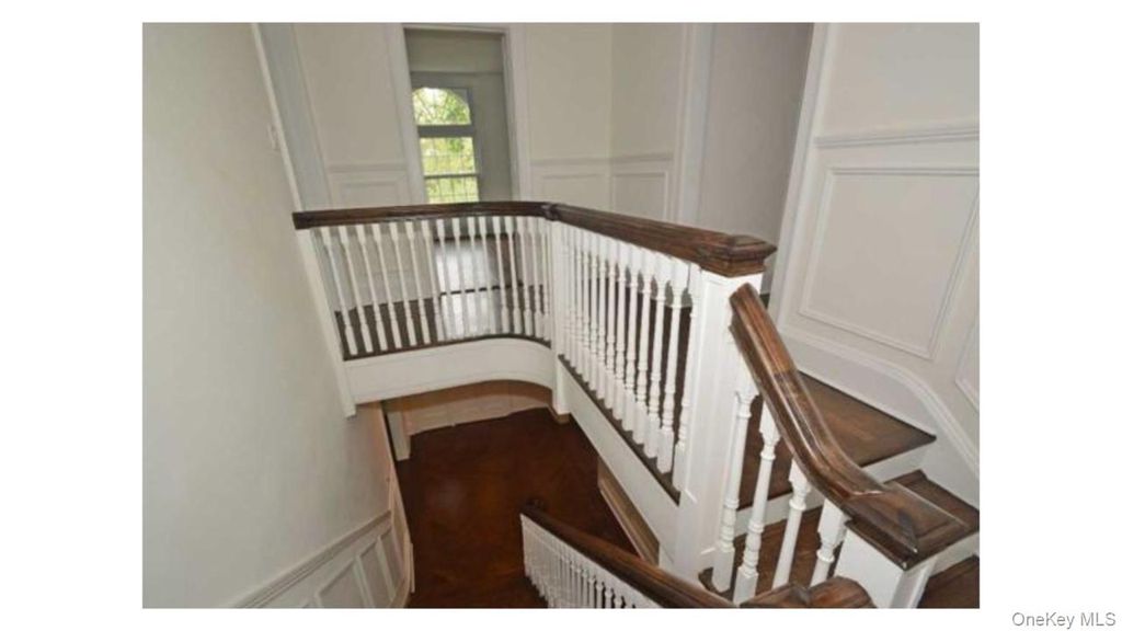 2 Arleigh Road, Great Neck, NY 11021 — photo 4